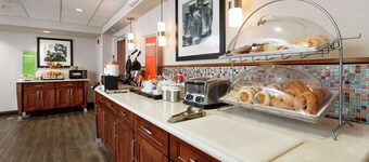 Hampton Inn & Suites Navarre