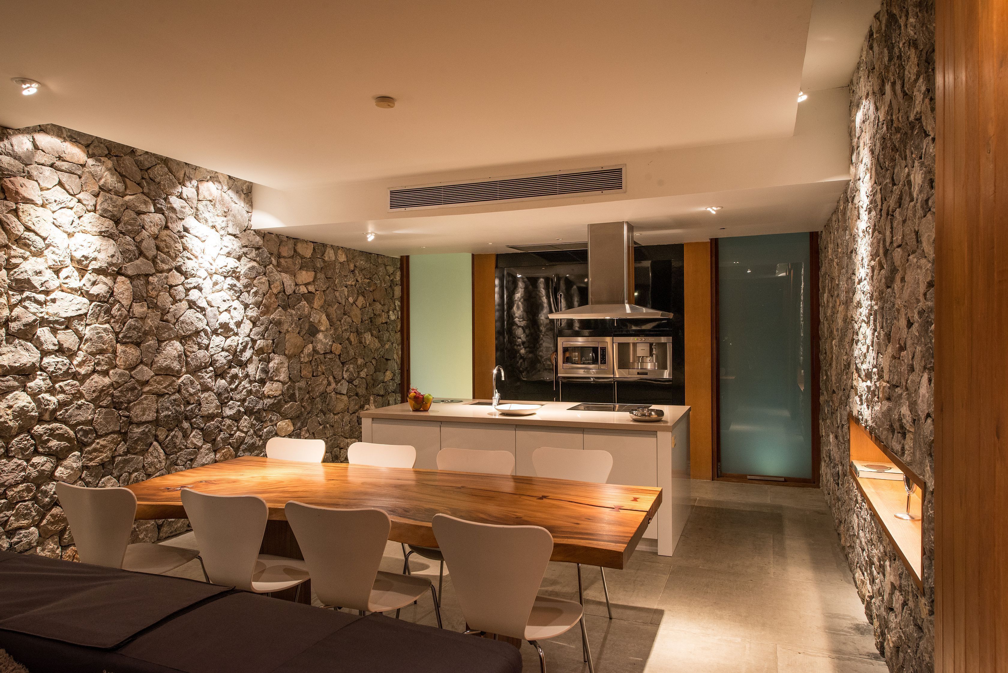 royal oceanfront pool villa | in-room dining