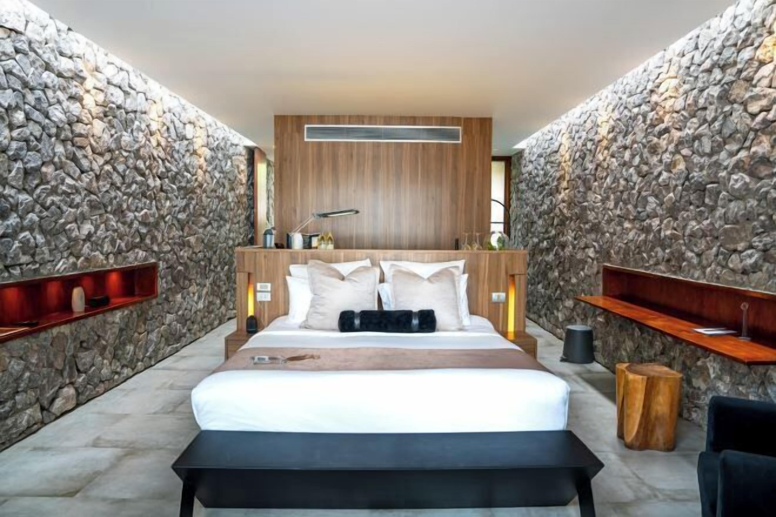 Minibar, in-room safe, blackout drapes, soundproofing