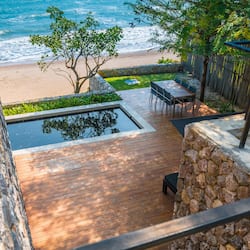 Royal Oceanfront Pool Villa | Quang cảnh từ phòng