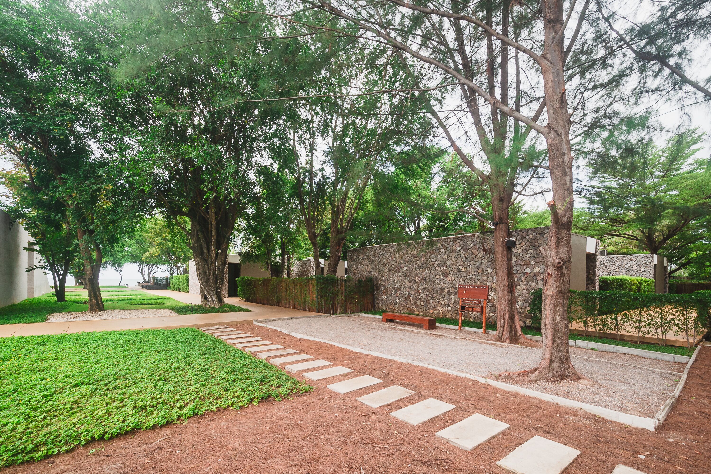 children’s play area – outdoor