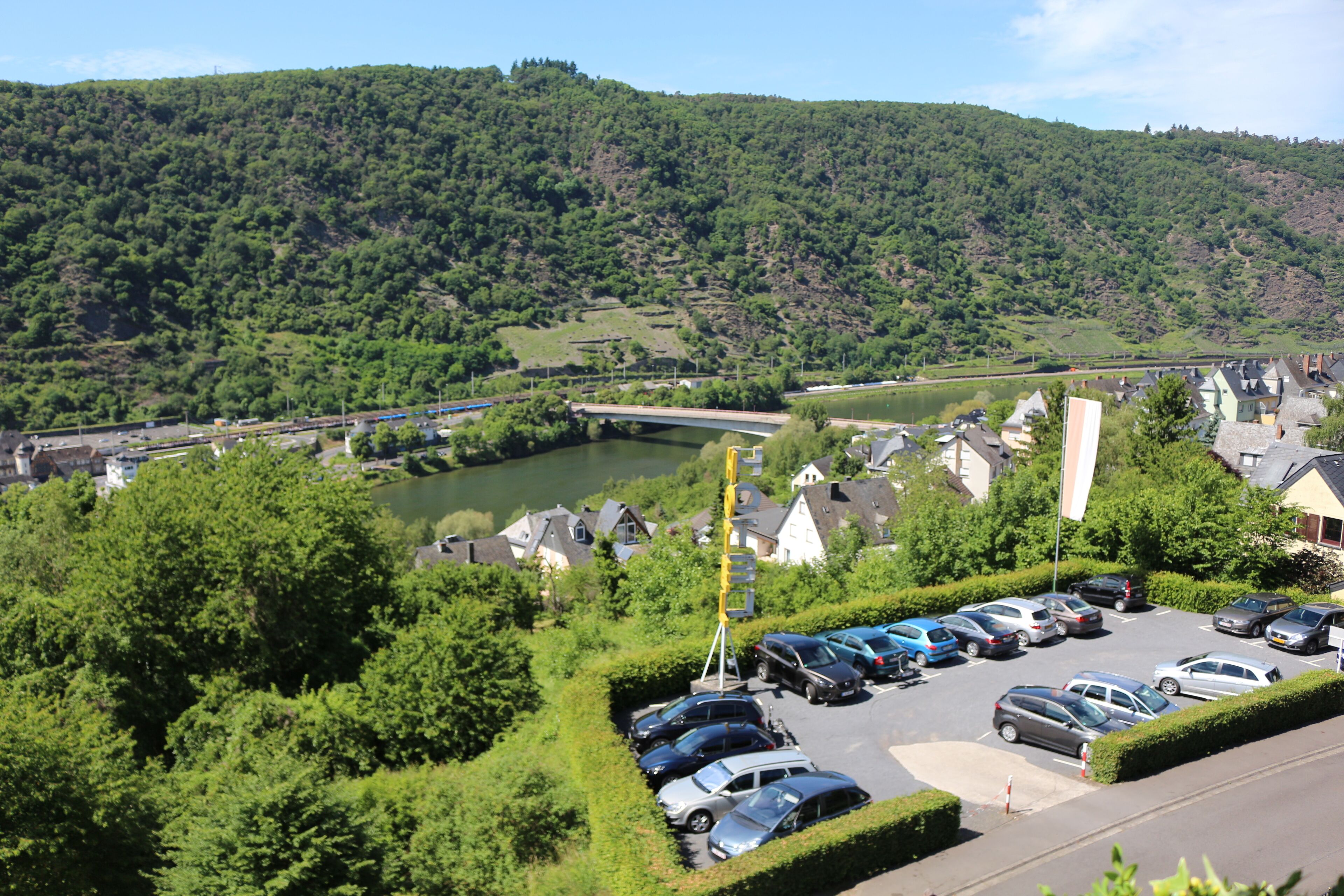 deluxe double room, balcony | 1 bedroom, in-room safe, desk, laptop workspace