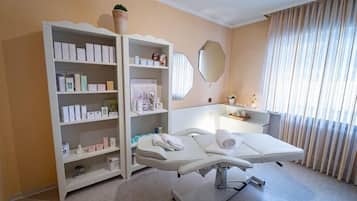 Sauna, body treatments, aromatherapy, body wraps, body scrubs, facials