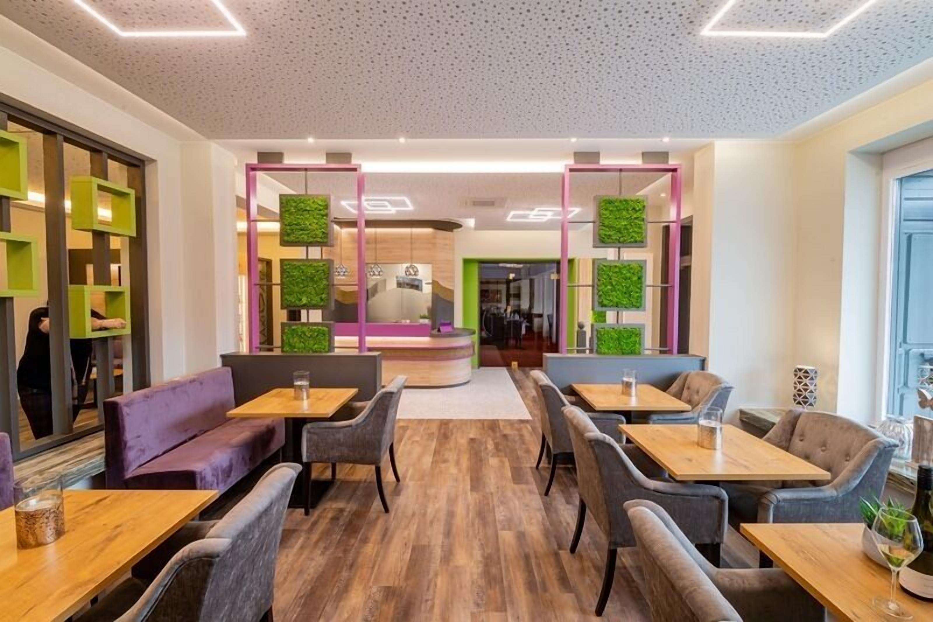 breakfast, lunch, dinner served; regional cuisine, al fresco dining