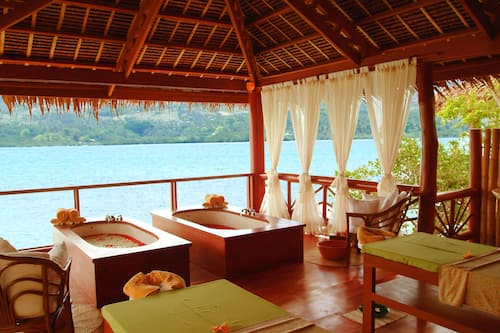 Couples treatment room(s), sauna, hot tub, body treatments, aromatherapy