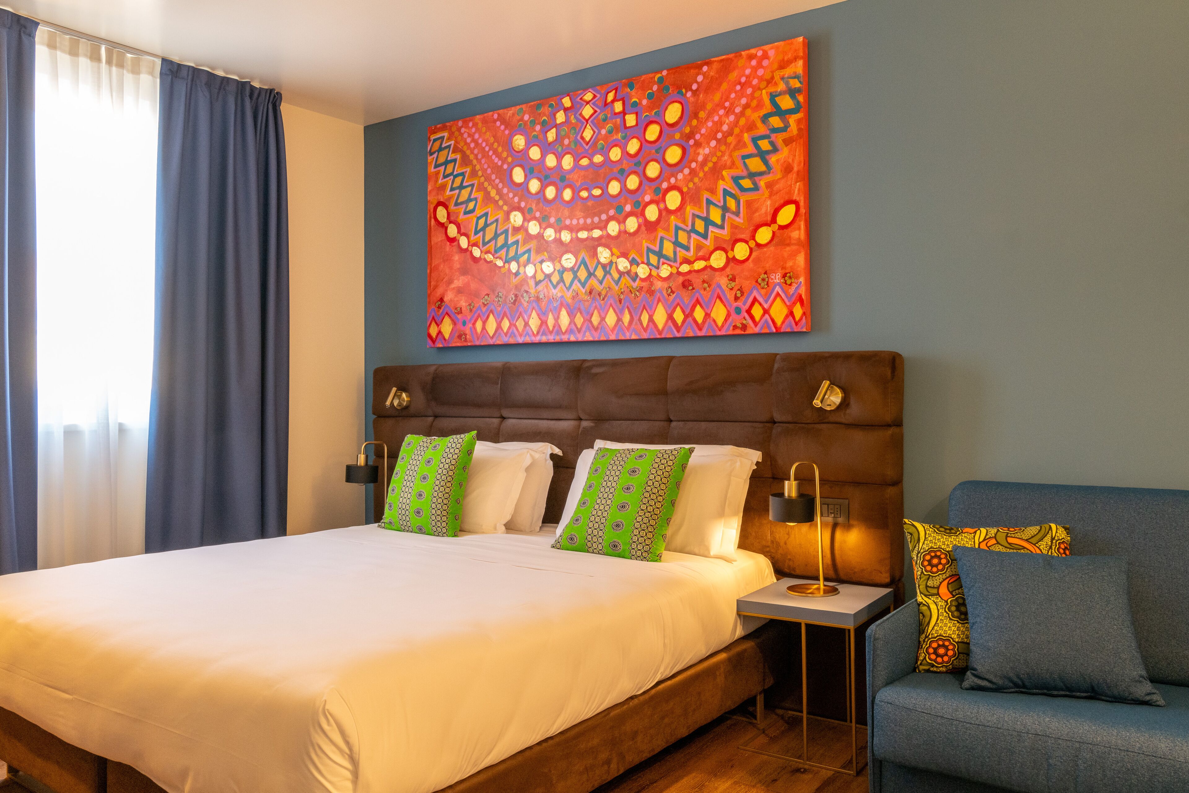 deluxe double or twin room | 1 bedroom, minibar, in-room safe, individually decorated
