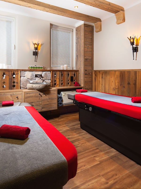 Behandlungsräume für Paare, Sauna, Whirlpool, Dampfbad