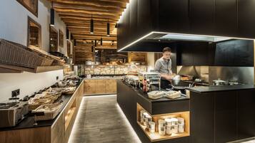 Colazione a buffet inclusa, servita tutte le mattine