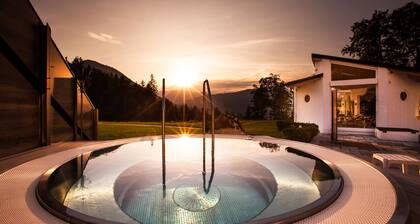 Alm- & Wellnesshotel Alpenhof