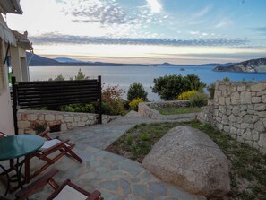 Family Bungalow, 2 Bedrooms, Sea View, Sea Facing | View from room