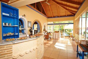 Daily buffet breakfast (EUR 17.50 per person)