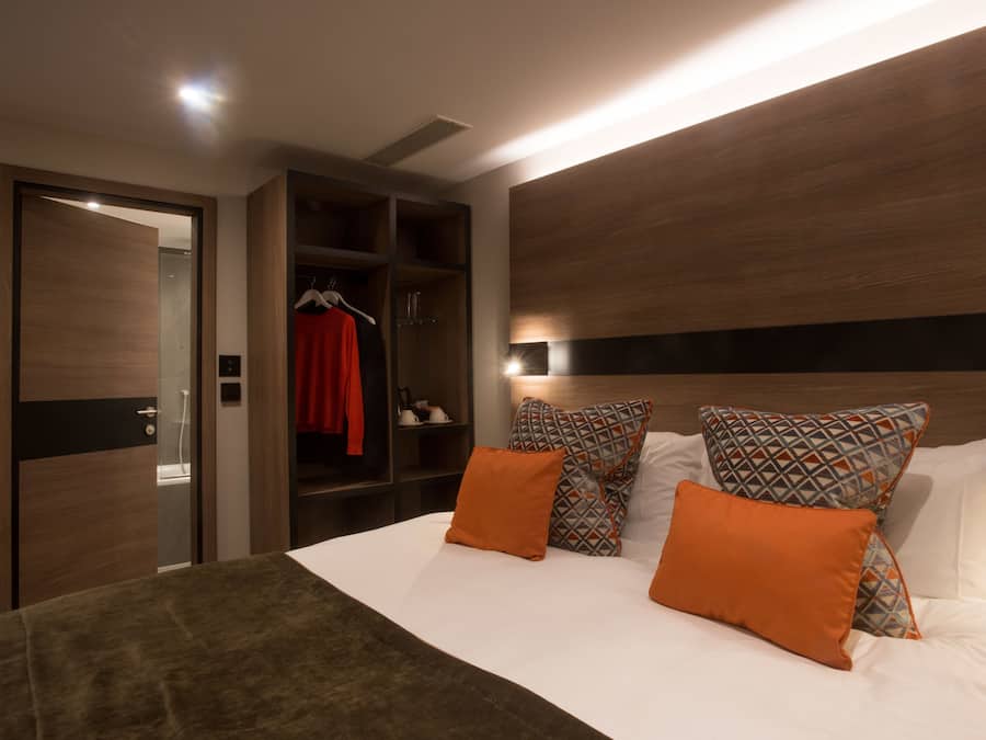 In-room safe, desk, laptop workspace, blackout drapes
