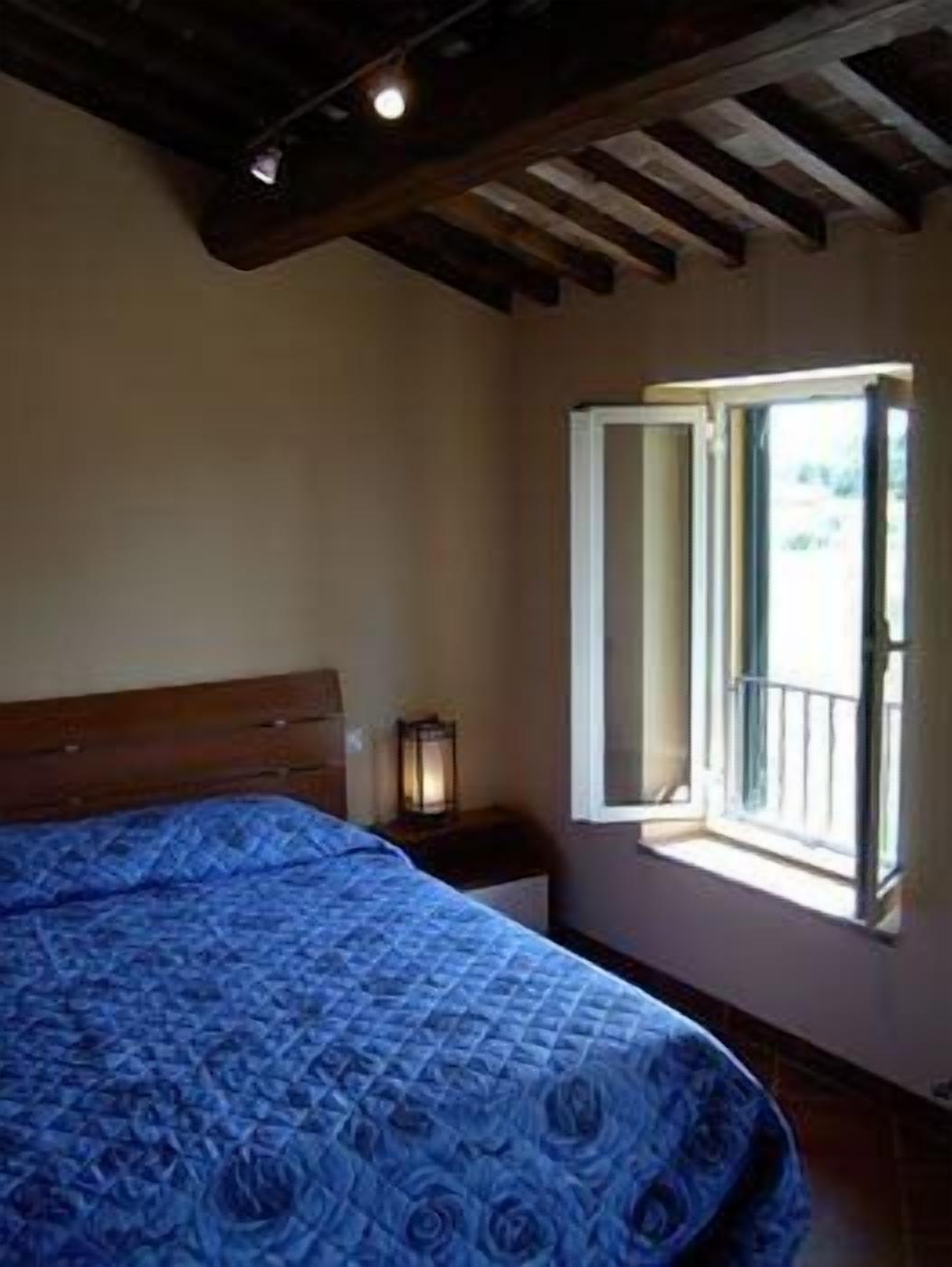 1 bedroom, down duvets, Select Comfort beds, desk