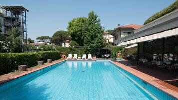 Outdoor pool, open 8 AM to 8 PM, sun loungers