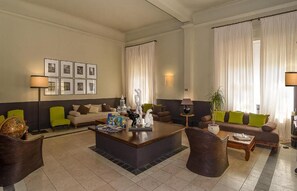 Télévision à écran plat