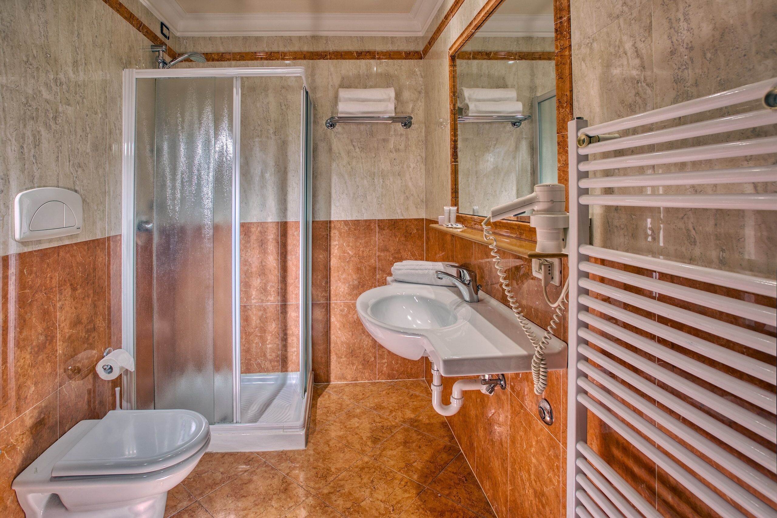 superior room | bathroom | free toiletries, hair dryer, bathrobes, slippers