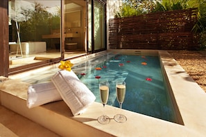 Patio Diamond Suite