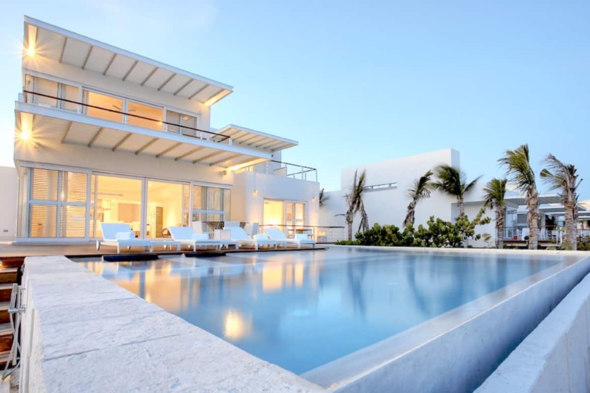Beach Front Presidential Suite - Water Circuit Included | Interiør