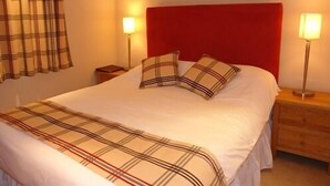 Unclassified image, 3 of 8, button - The Beansheaf Hotel (Malton)
