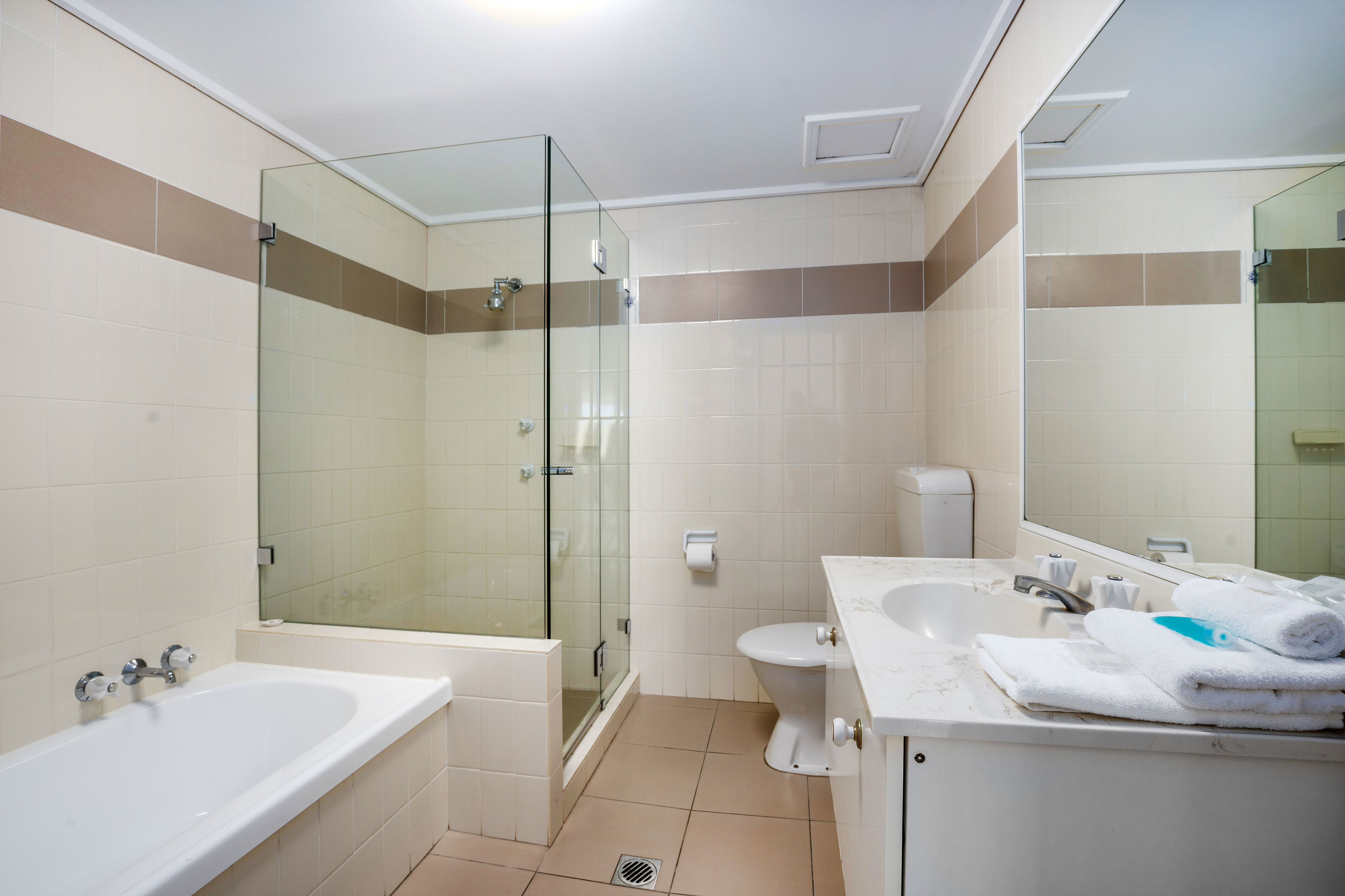 Golden Sands on the Beach — image 9