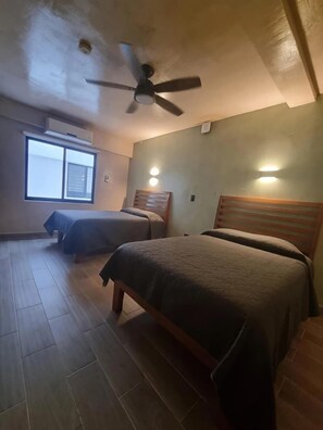 Caja de seguridad en la habitación y decoración personalizada 