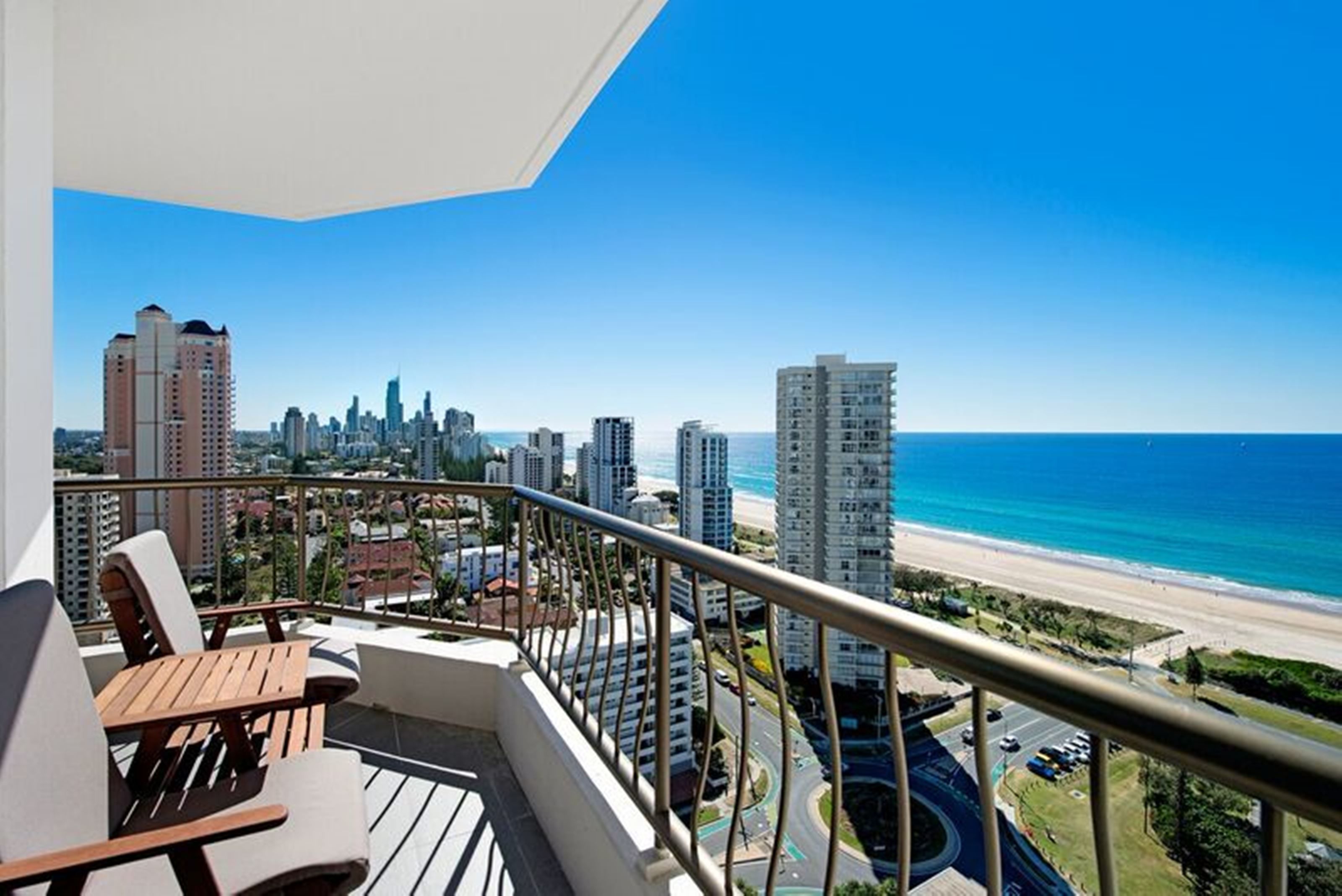 ULTIQA Beach Haven At Broadbeach — image 18