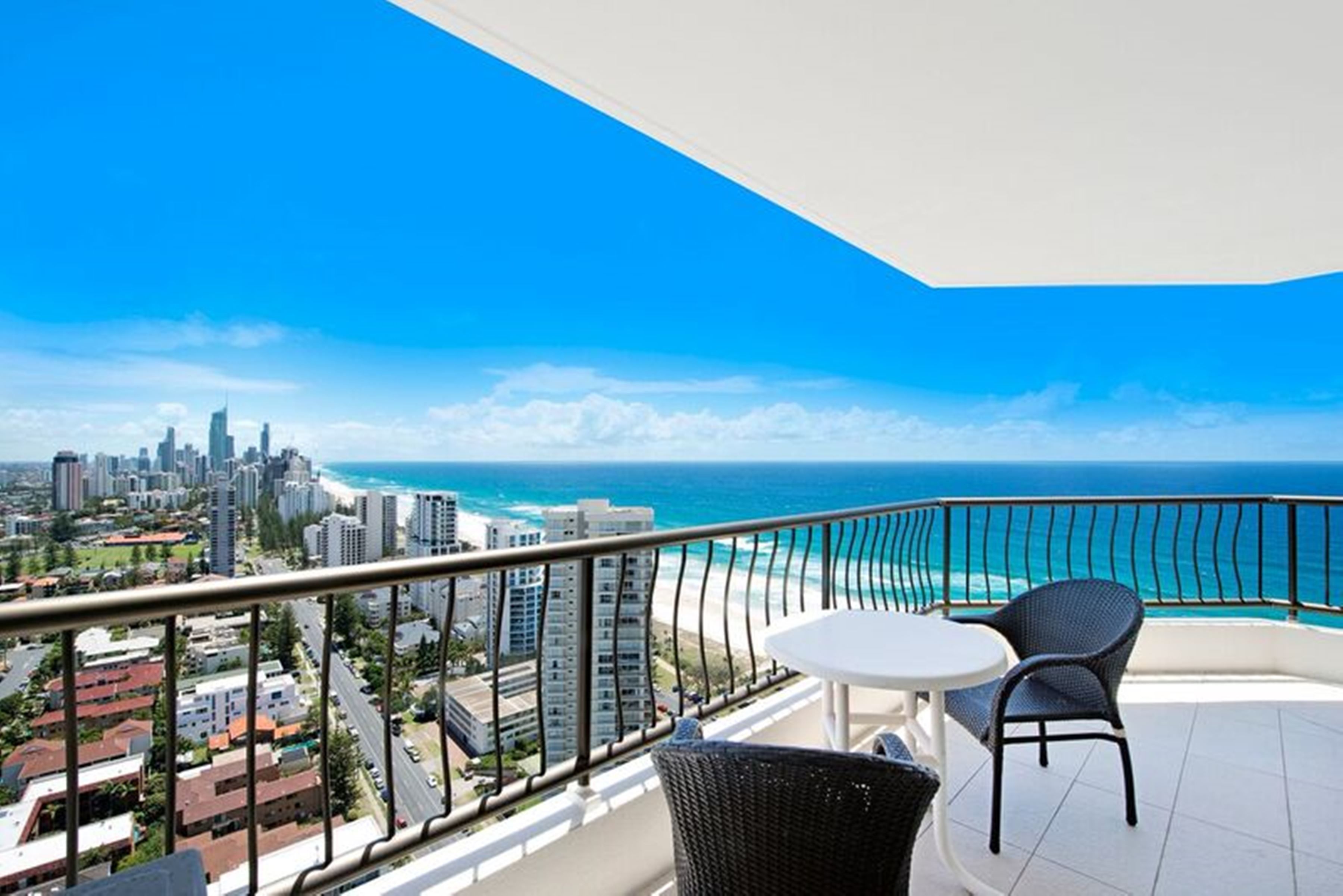 ULTIQA Beach Haven At Broadbeach — image 17