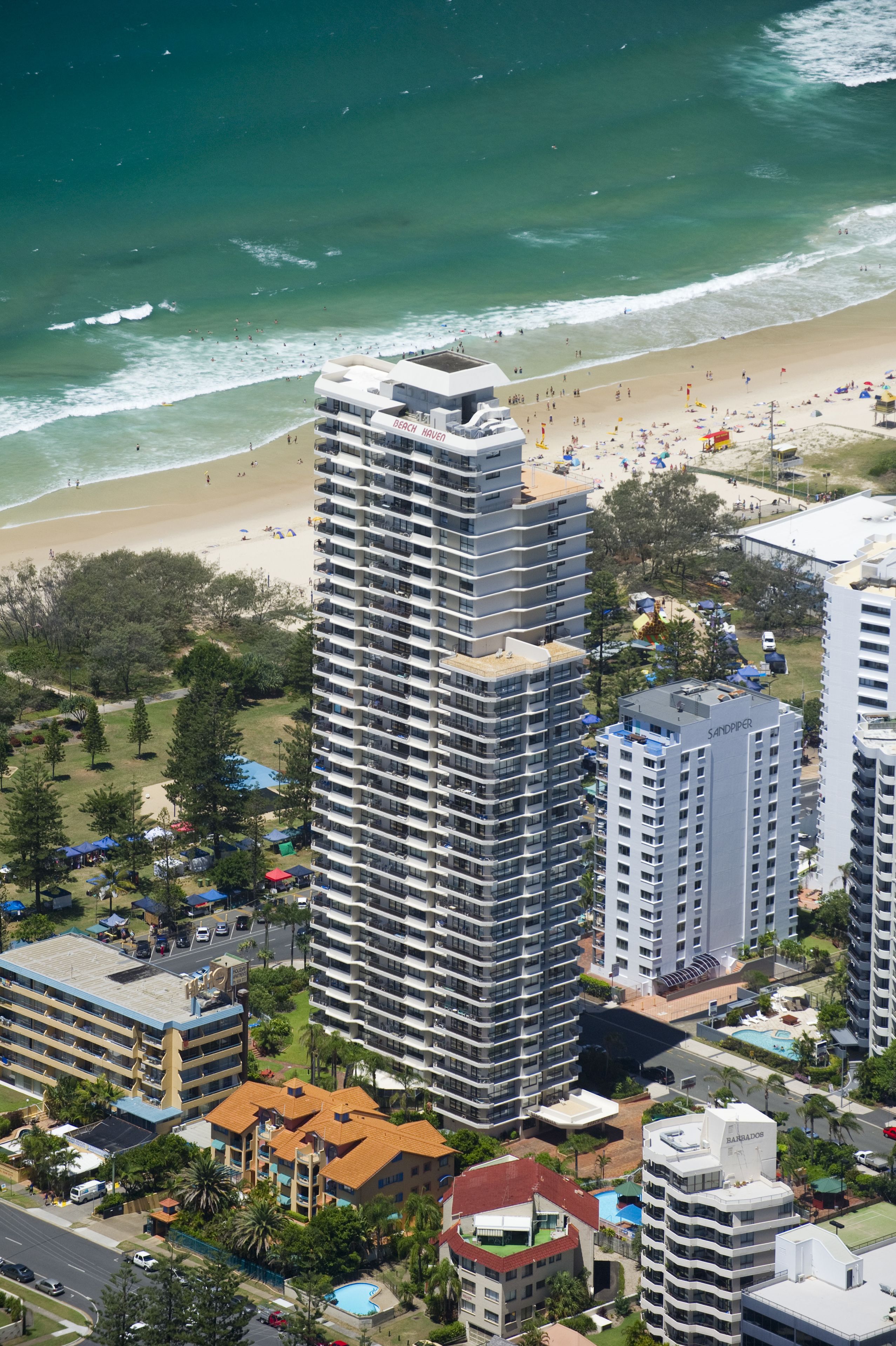 ULTIQA Beach Haven At Broadbeach — image 26