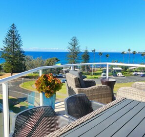 Superior Triple Room with Sea View | Terrace/patio - Bargara Blue Resort (Bargara)
