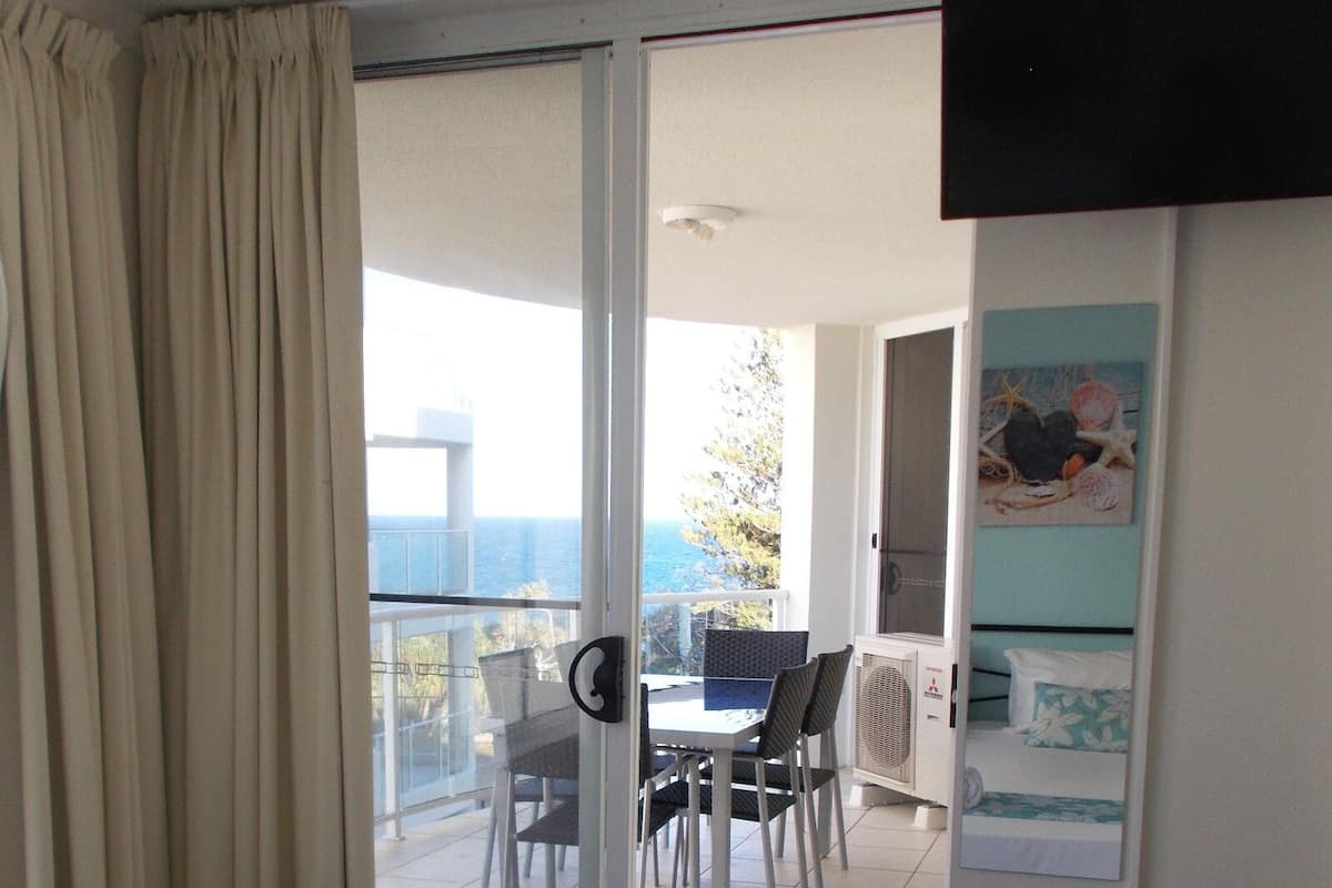 1 habitación, decoración personalizada y muebles diferentes
