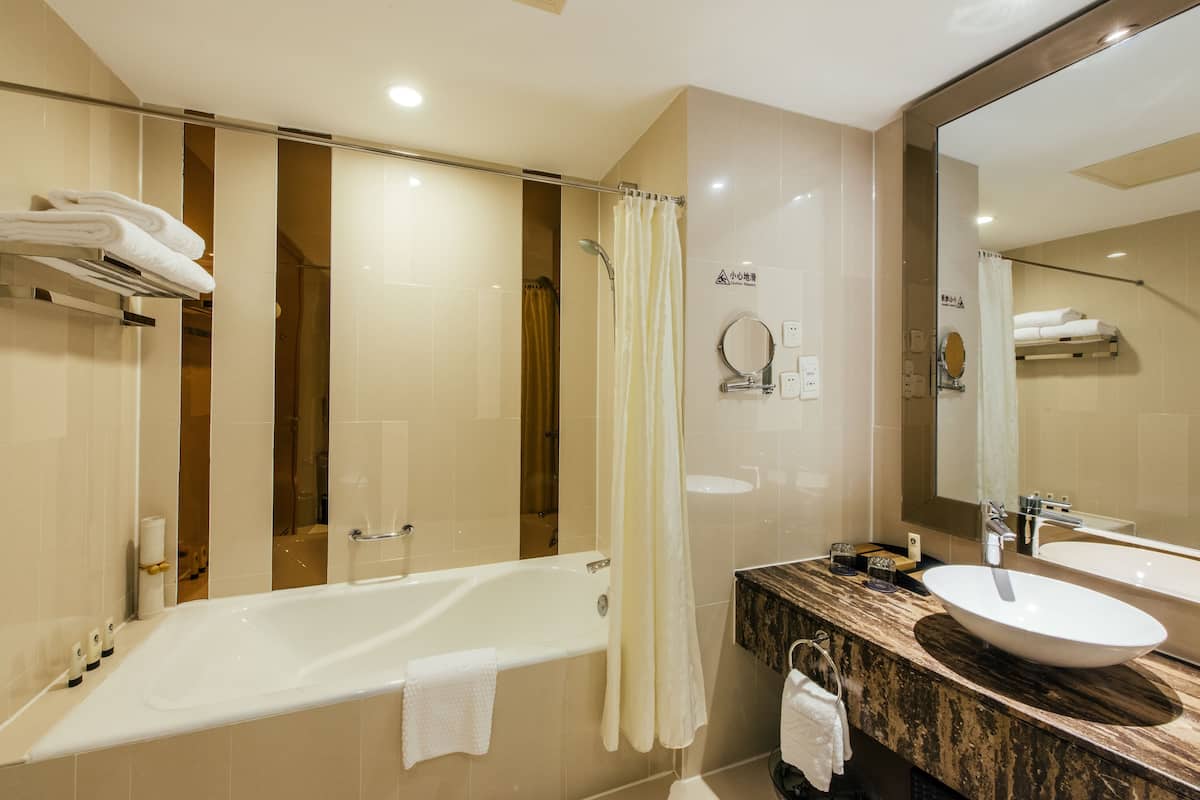 Minibar, in-room safe, desk, soundproofing