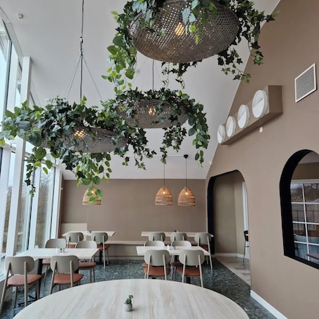 Desayuno buffet incluido todos los días . Hotell Erikslund