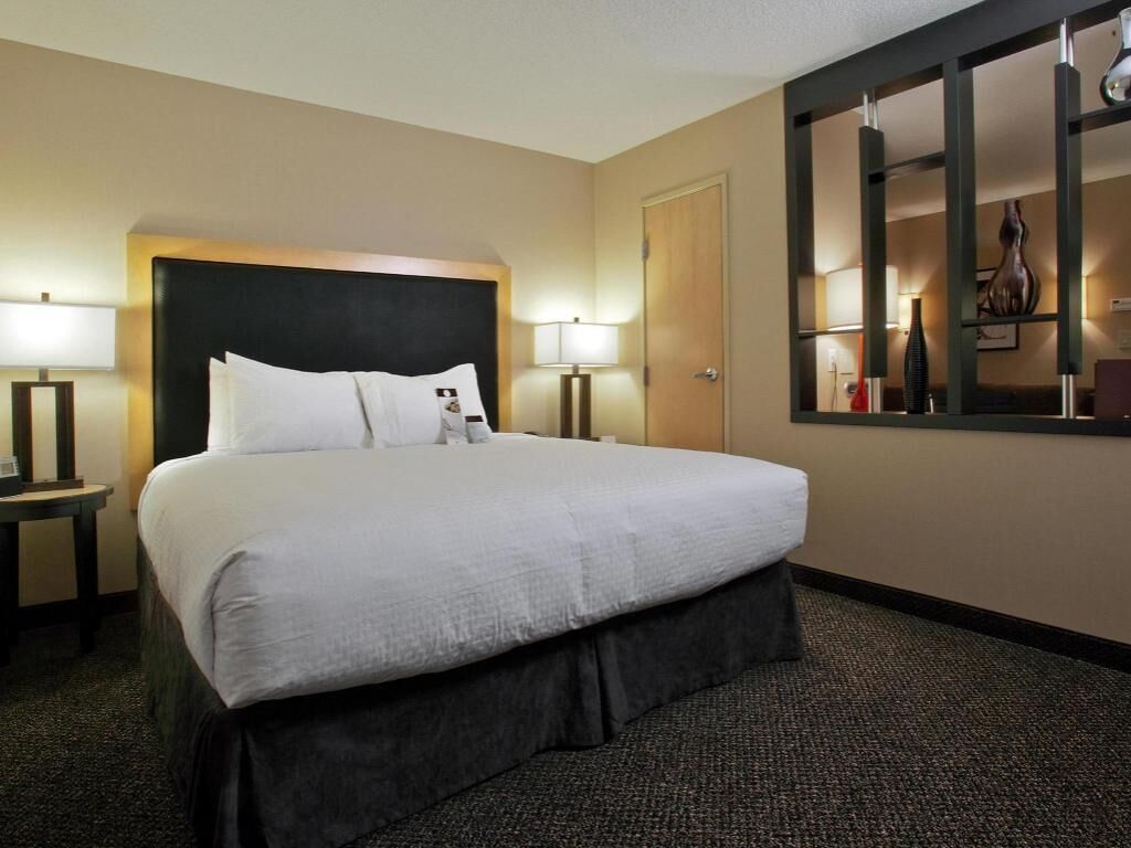 Ropa de cama de alta calidad y camas con pillow-top 