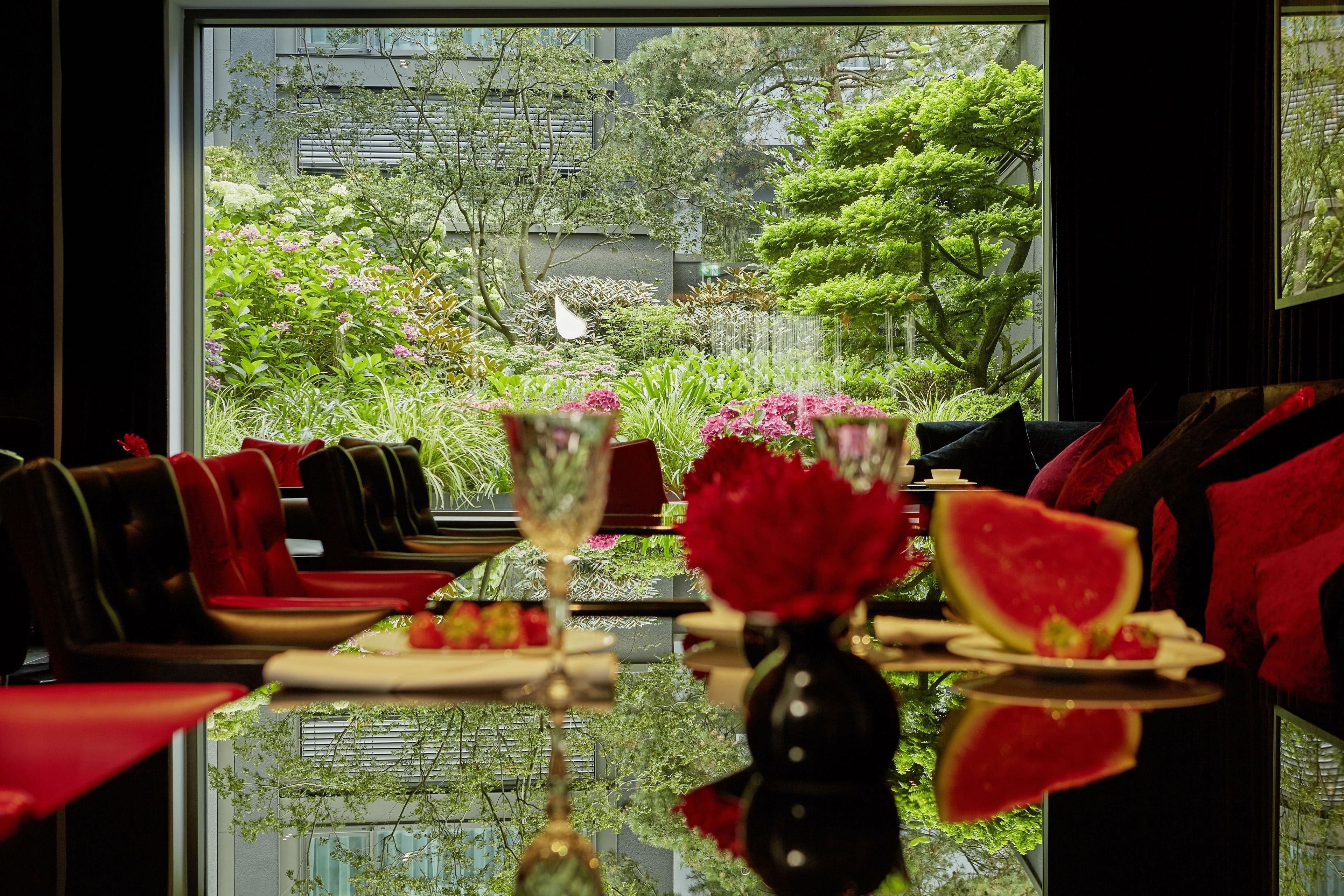 daily buffet breakfast (eur 29 per person)