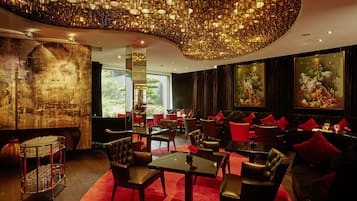 Päivittäinen buffetaamiainen (29 EUR per henkilö)