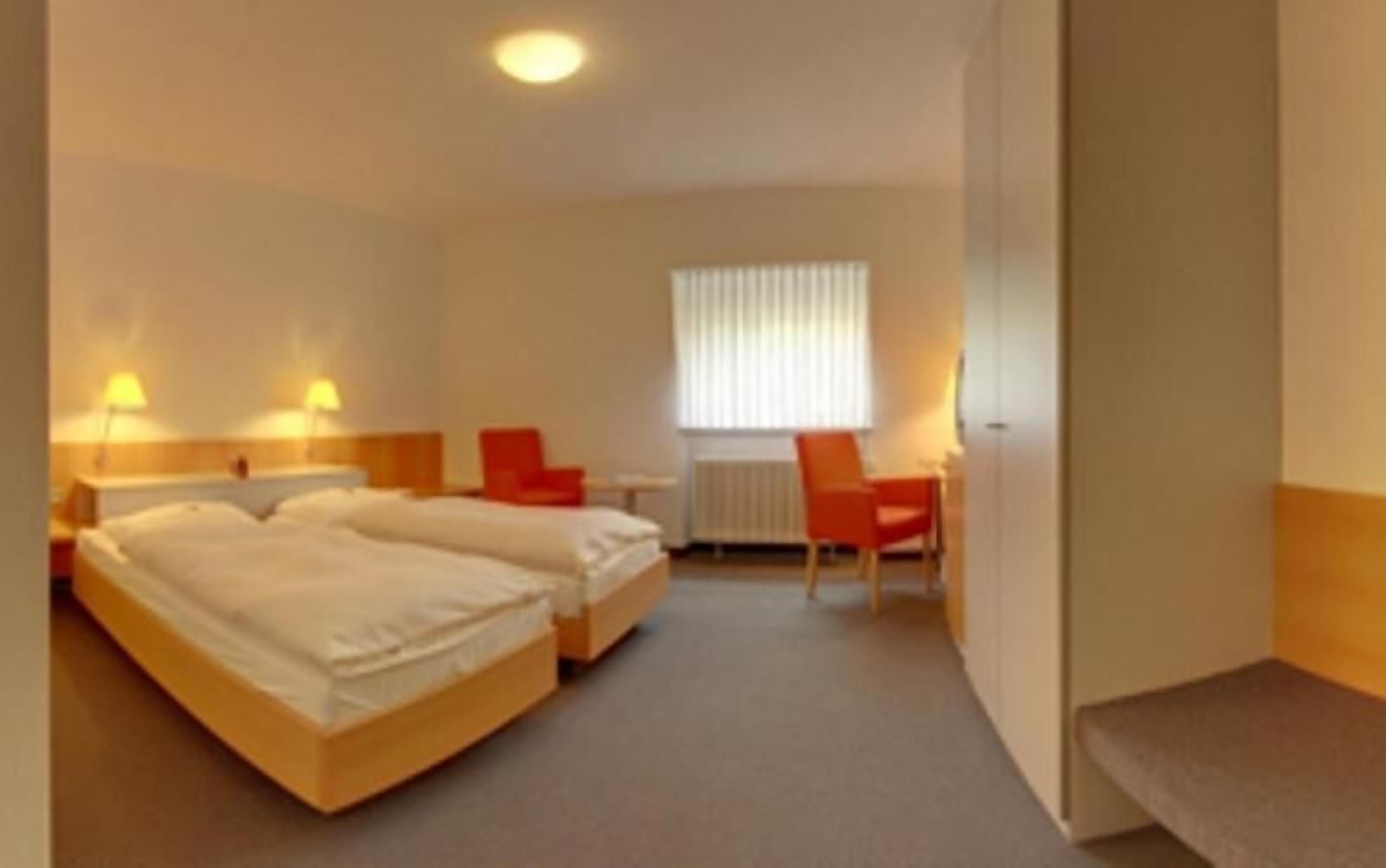 in-room safe, desk, free wifi, bed sheets