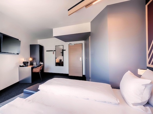 Bureau, chambres insonorisées, Wi-Fi gratuit, draps fournis