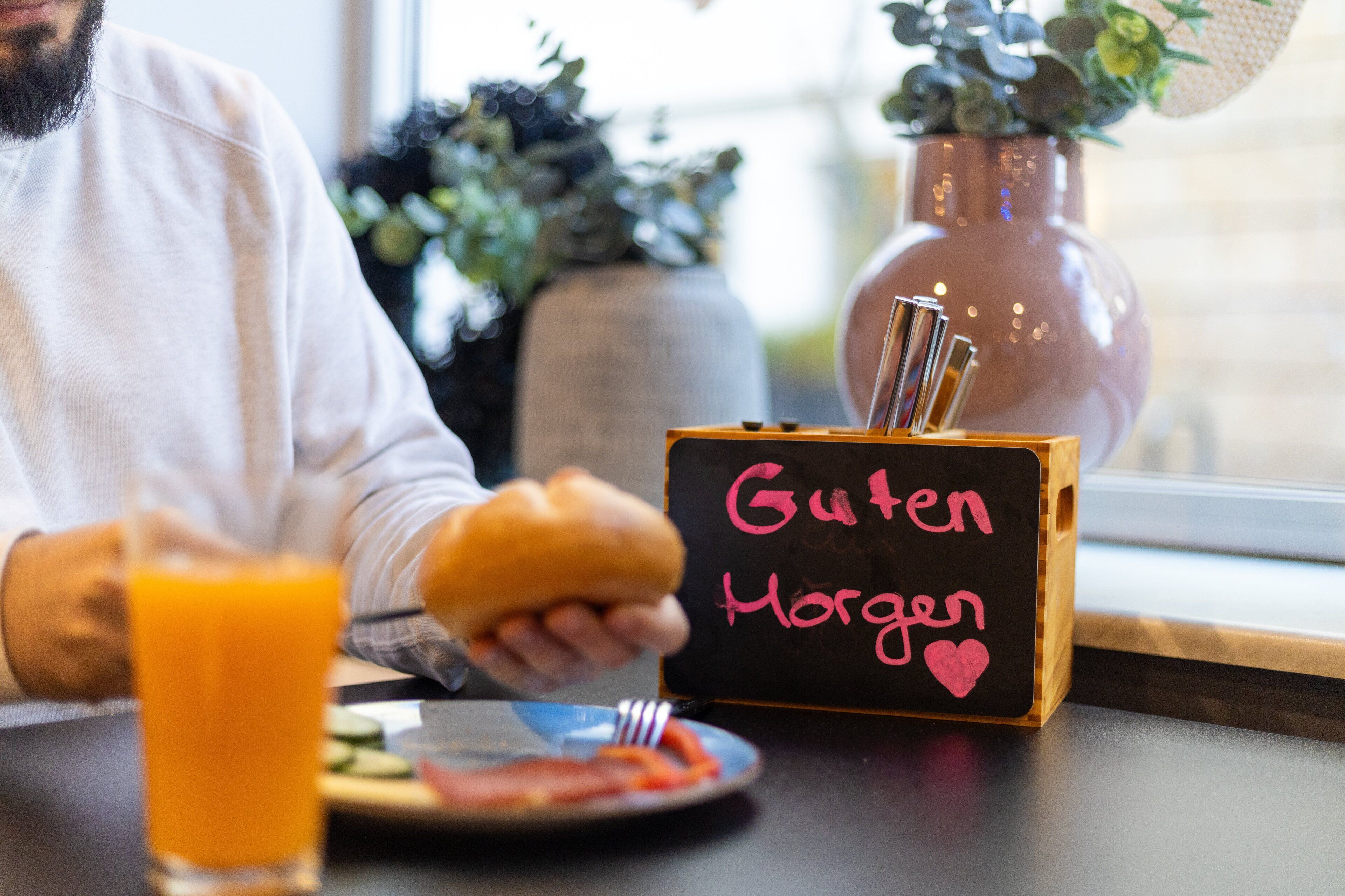 daily continental breakfast (eur 17 per person)