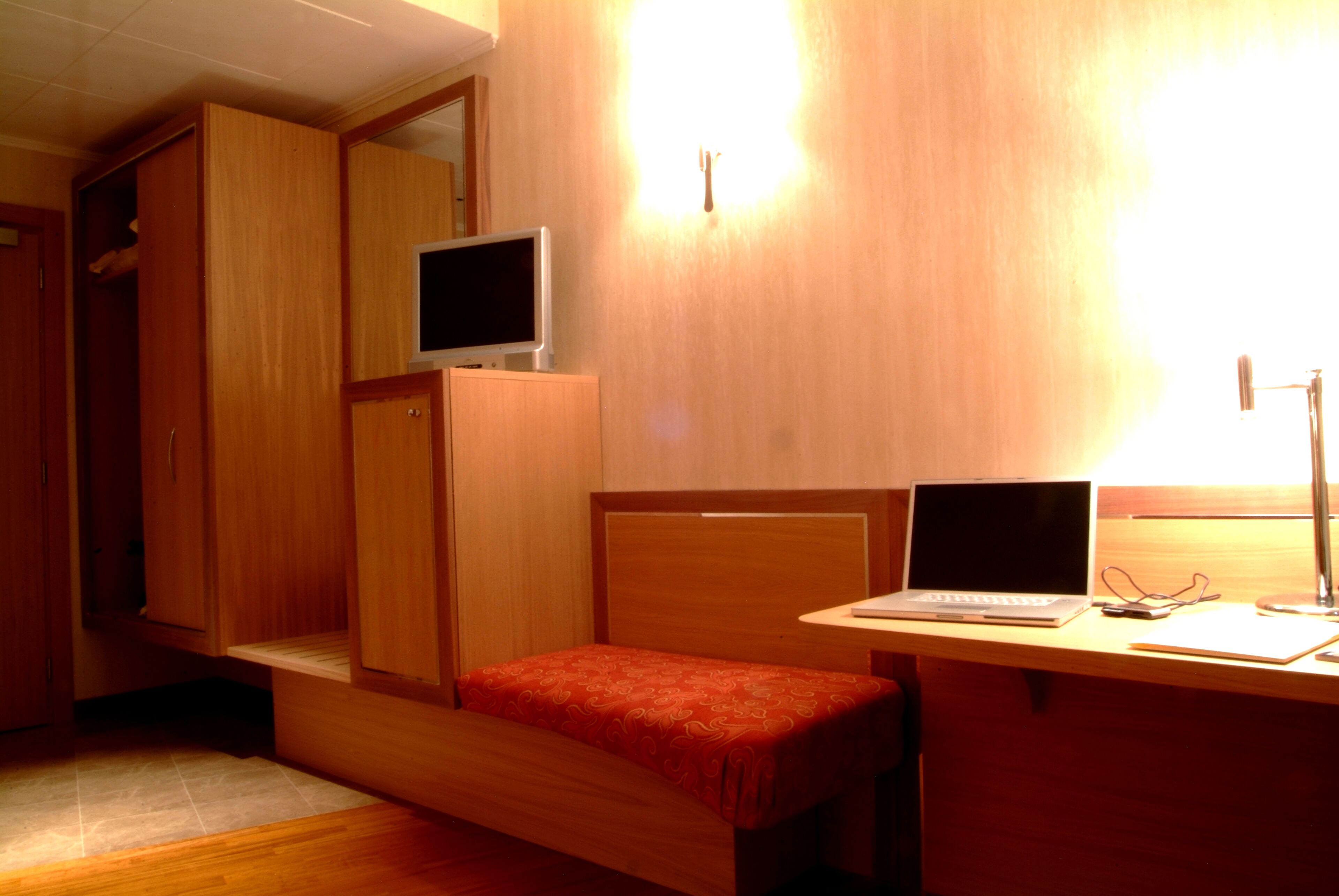 classic double room (with extra bed) | minibar, in-room safe, desk, laptop workspace