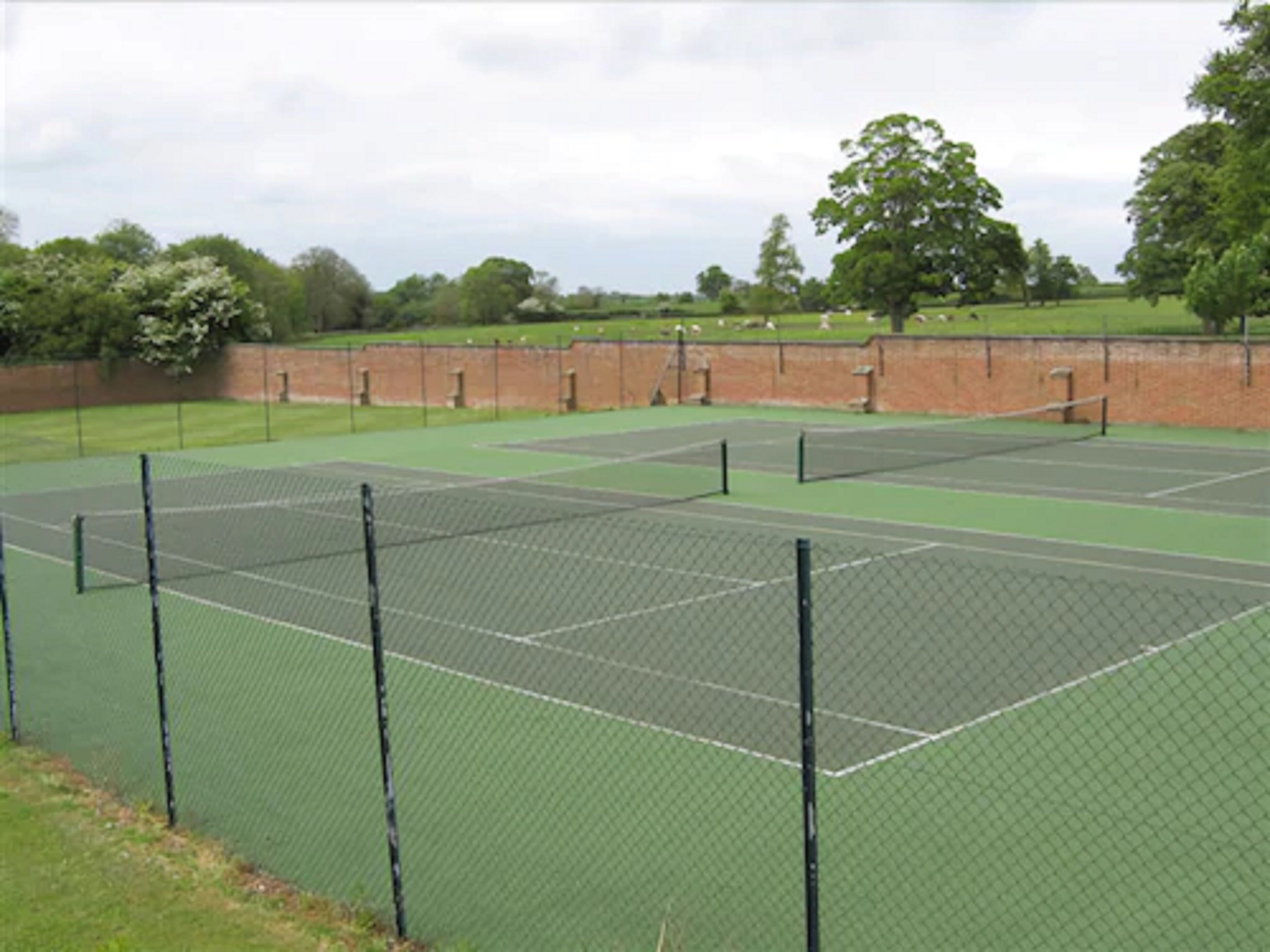 Photo - Horwood House Hotel