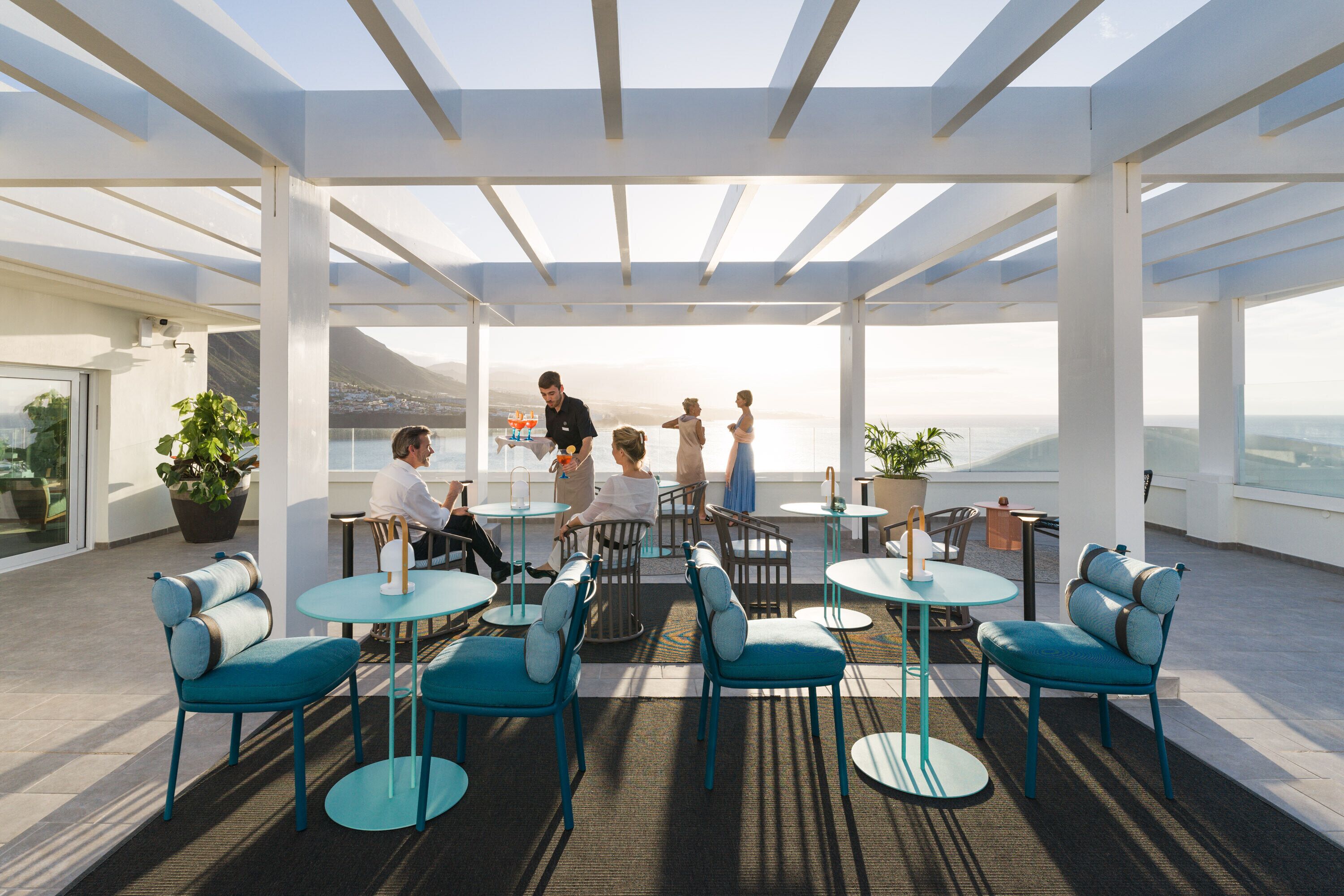 rooftop bar, ocean views, open daily