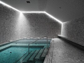 2 室内游泳池，2 室外游泳池，池畔遮阳伞，日光浴躺椅