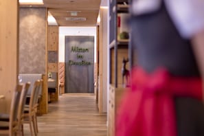 Food court - Naturhotel Outside (Matrei in Osttirol)