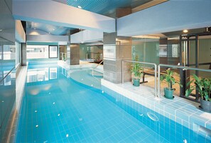 Indoor pool - Metropark Hotel Macau (Macau)