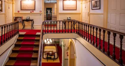 Grande Hotel Paris by Stay Hotels