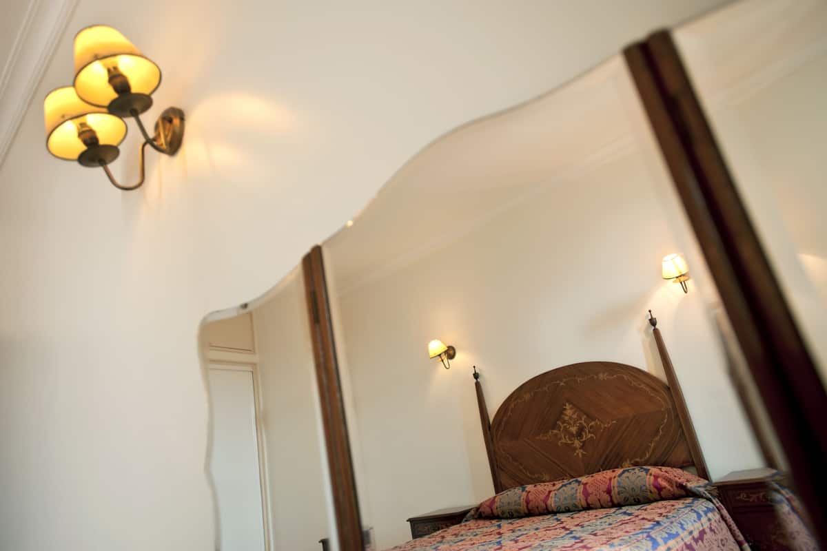 Twin kamer | Een kluis op de kamer, een bureau, gratis babybedden, gratis wifi