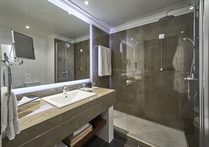 Free toiletries, hair dryer, bidet, towels - PortoBay Falésia (Albufeira)