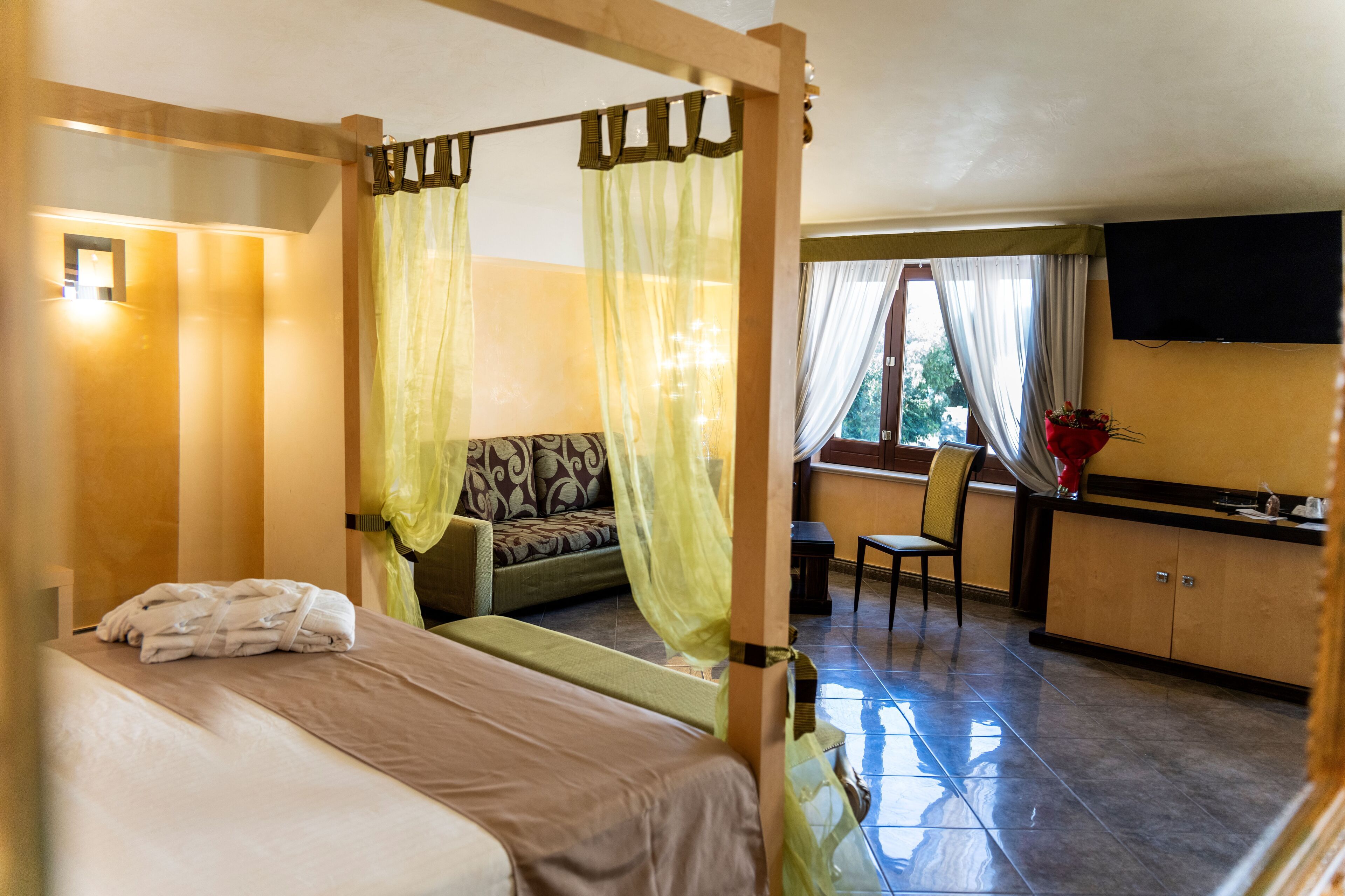 family suite | courtyard view