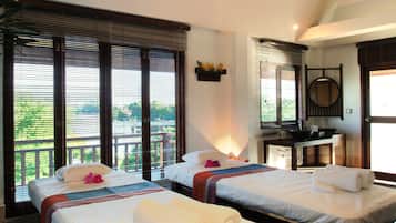 Salas de tratamiento para parejas, una bañera de hidromasaje