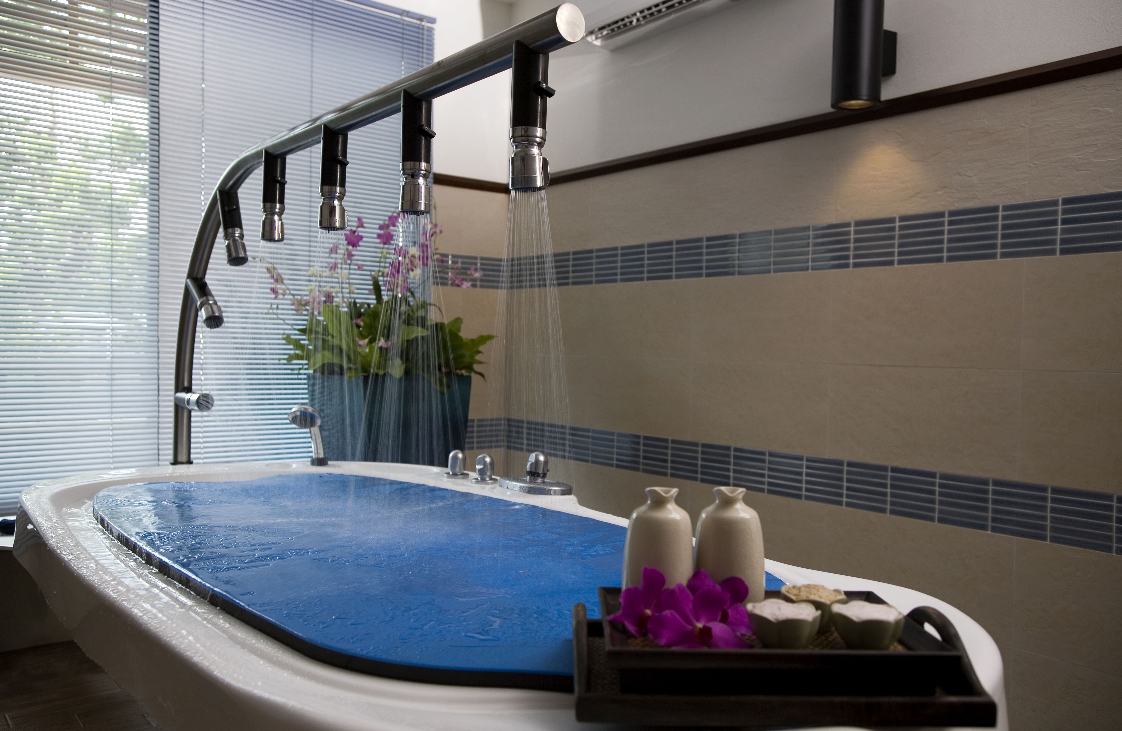 couples treatment room(s), body treatments, hydrotherapy, aromatherapy